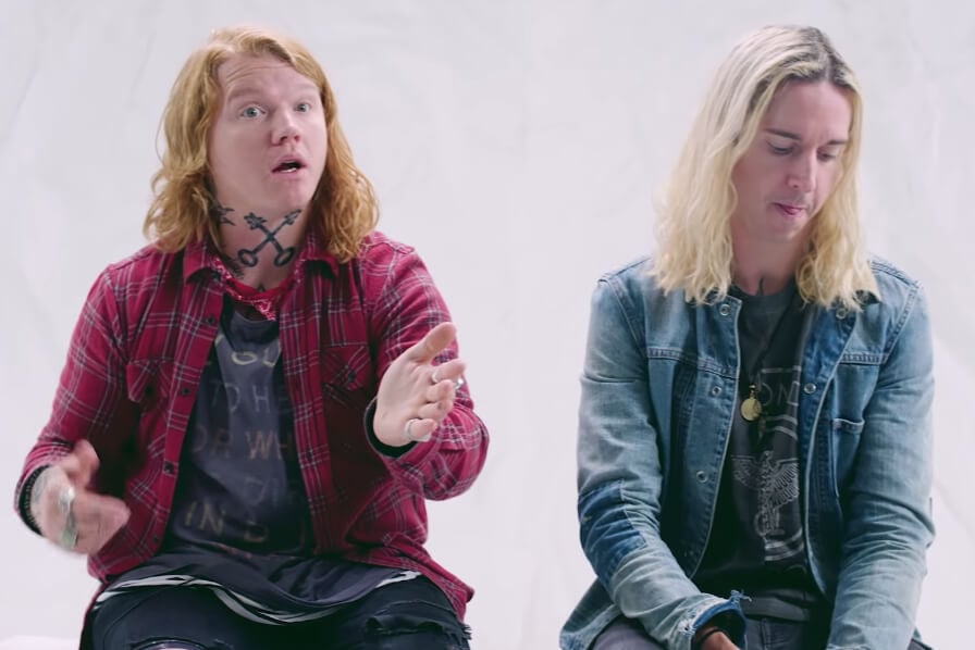 Underøath’s Aaron Gillespie On Christian Bullying: “Faith Isn’t Your Country Vlyb, Sorry I Don’t Fit”